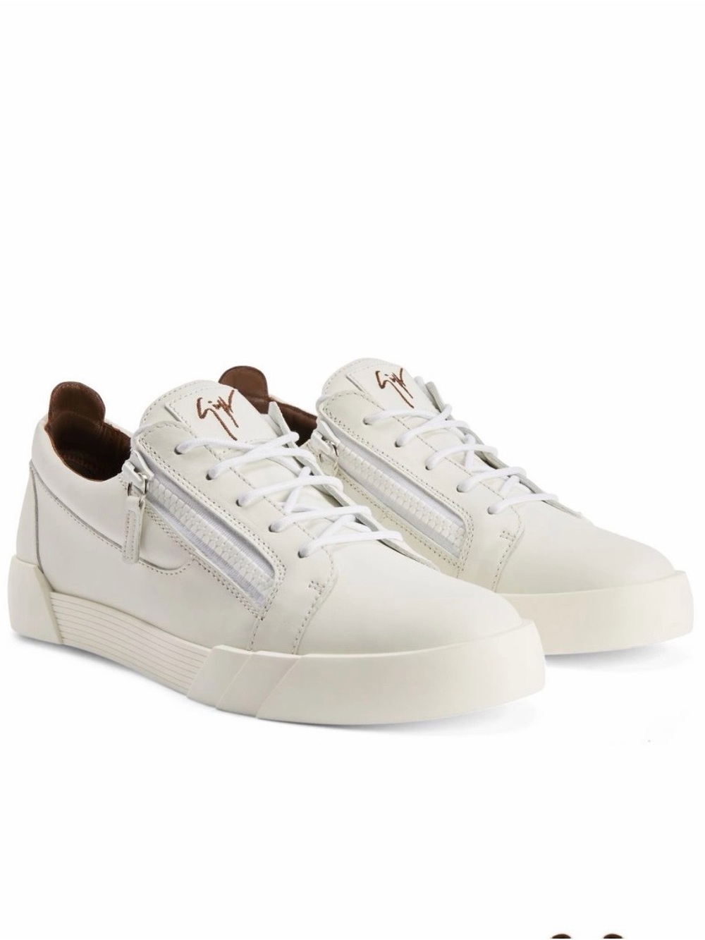 Giuseppe Zanotti White Leather Low-Top Sneakers. THE SHARK 5.0 LOW